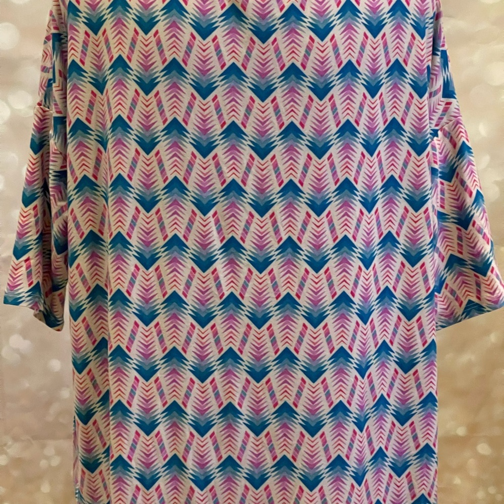 New LuLaRoe S Irma‎ Blue/Pink/White Patterned Short Sleeve - Picture 5 of 9